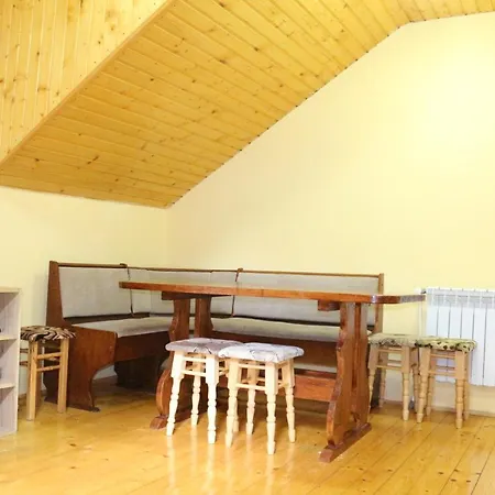 у романа 'корпус із сауною' Holiday home Verkhneye Sinevidnoye