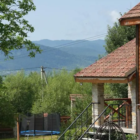 у романа 'корпус із сауною' Сasa de vacaciones *