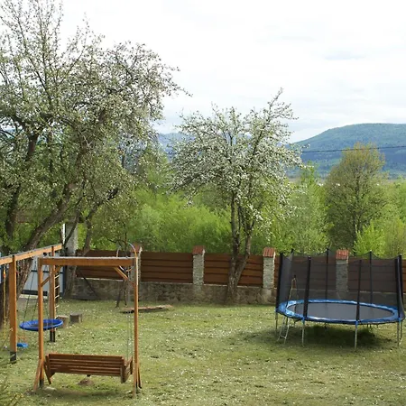 Holiday home у романа 'корпус із сауною' Verkhneye Sinevidnoye